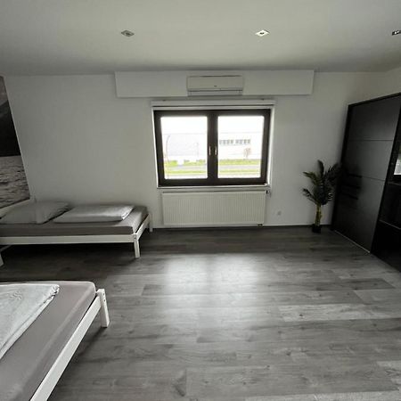 Messewohnung/Ferienwohnung كولونيا المظهر الخارجي الصورة