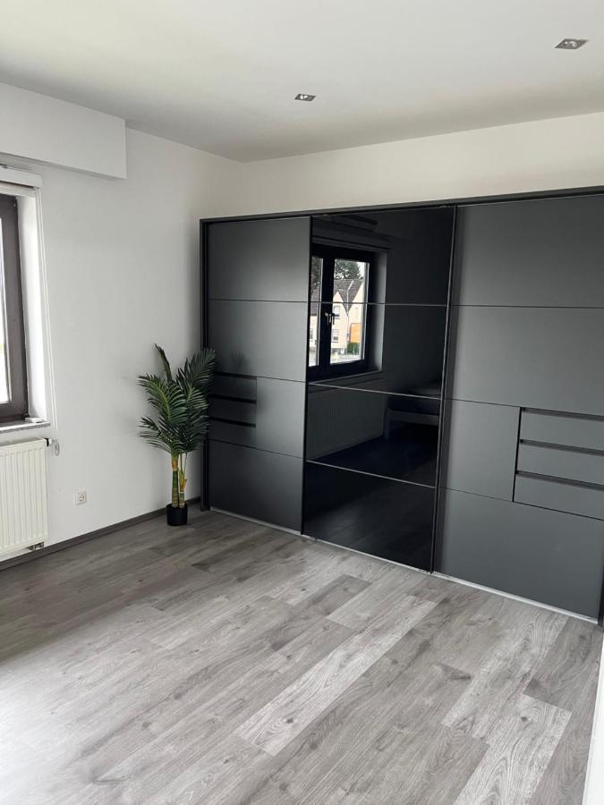 Messewohnung/Ferienwohnung كولونيا المظهر الخارجي الصورة