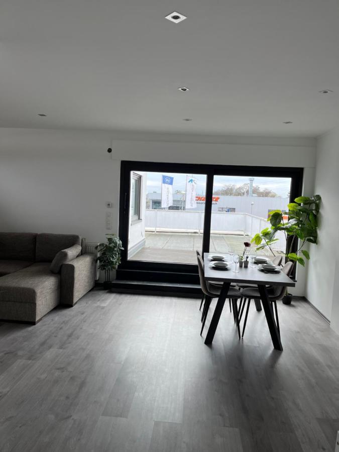 Messewohnung/Ferienwohnung كولونيا المظهر الخارجي الصورة